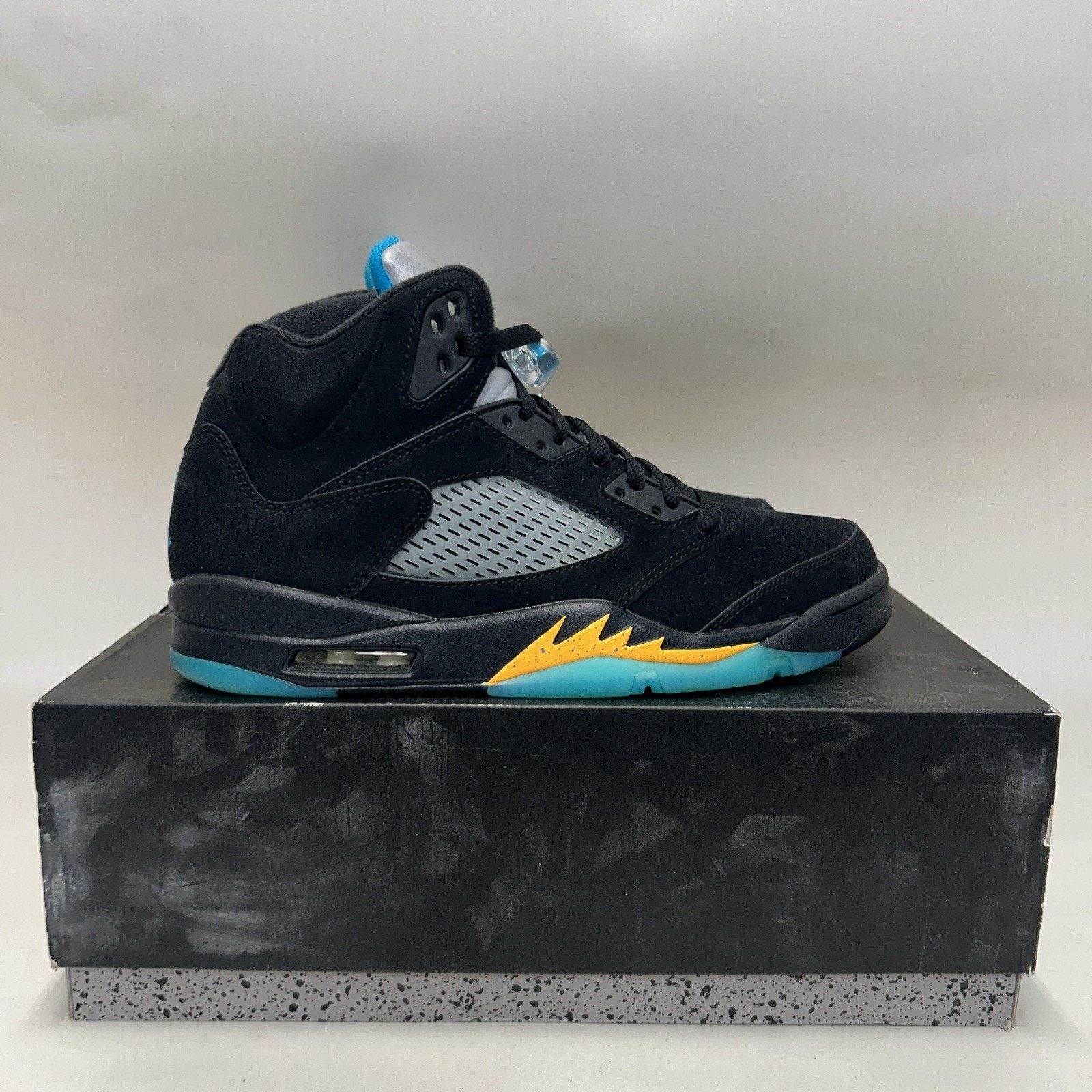 Jordan Brand Nike Air Jordan 5 Retro OG “Aqua/Black Yellow Blue” Size US 9.5 / EU 42-43 - 4 Thumbnail