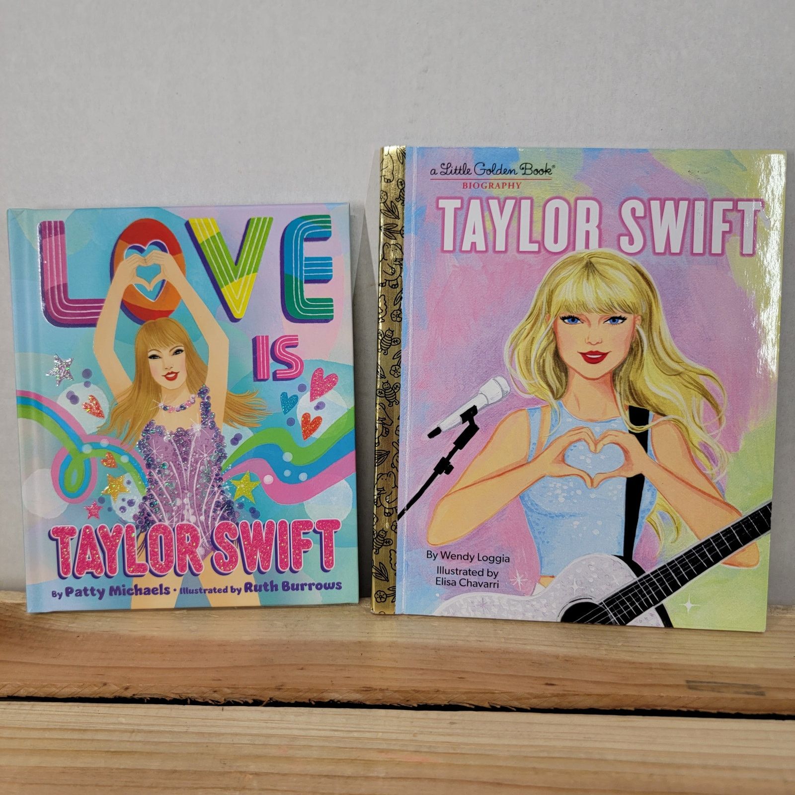 Other Taylor Swift Anti-Hero LS Sweatshirt (Large) + 2 Books (NEW) Size L / US 10 / IT 46 - 6 Thumbnail