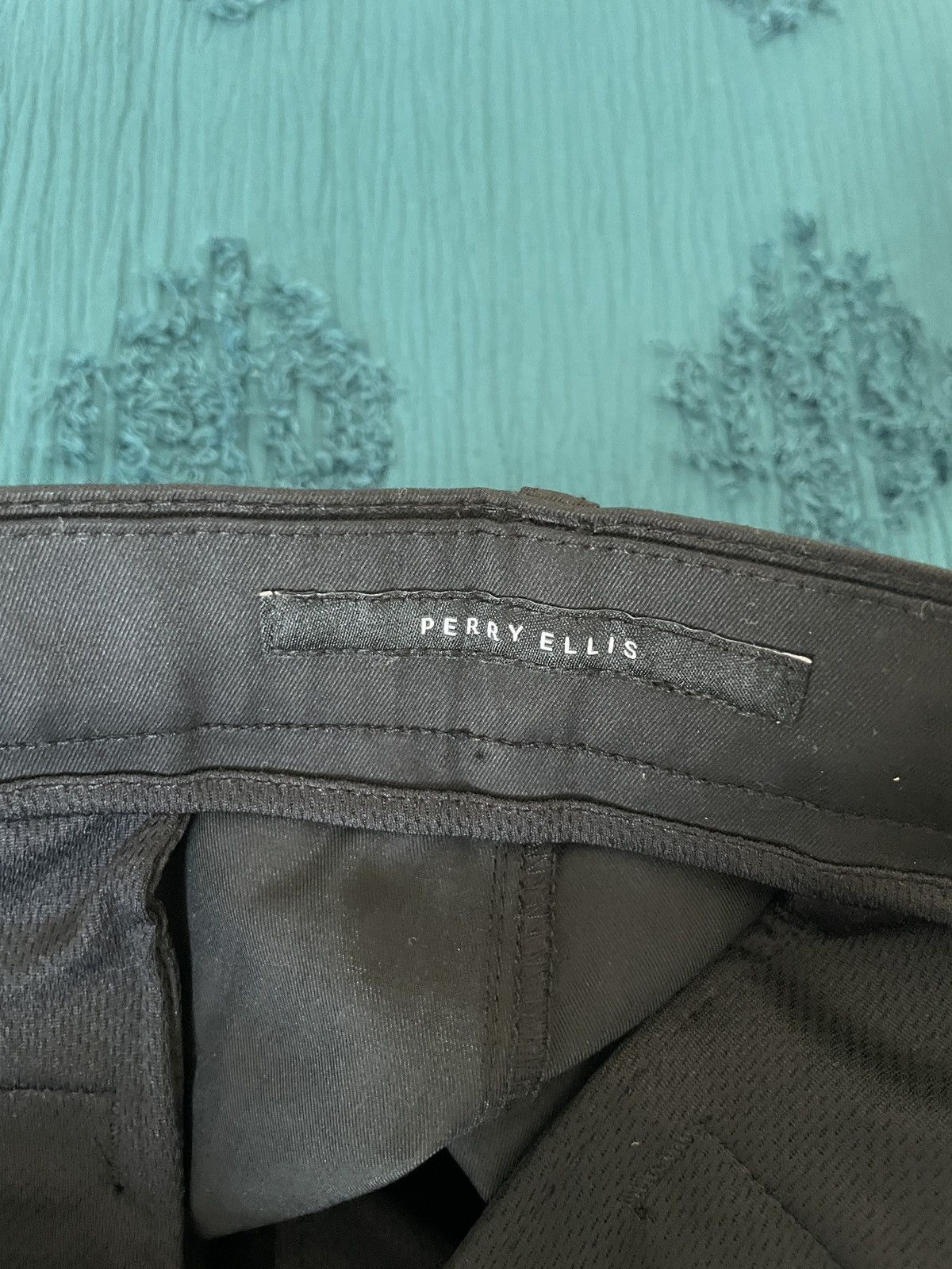 Perry Ellis Slim Fit Cargo pants nwt 79.50 Size US 38 / EU 54 - 9 Thumbnail