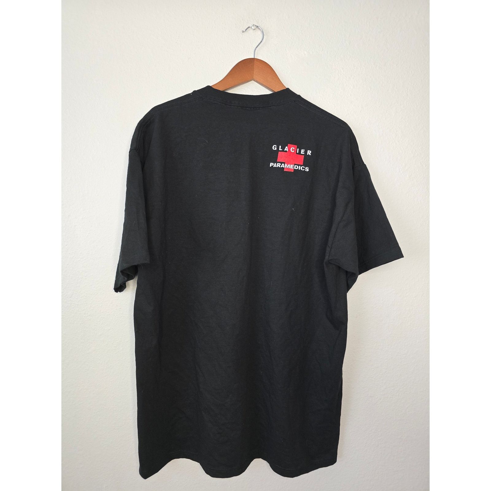 Jerzees Vintage Glacier Paramedics Shirt XL Medic Black Misprint Tee Size US XL / EU 56 / 4 - 4 Thumbnail