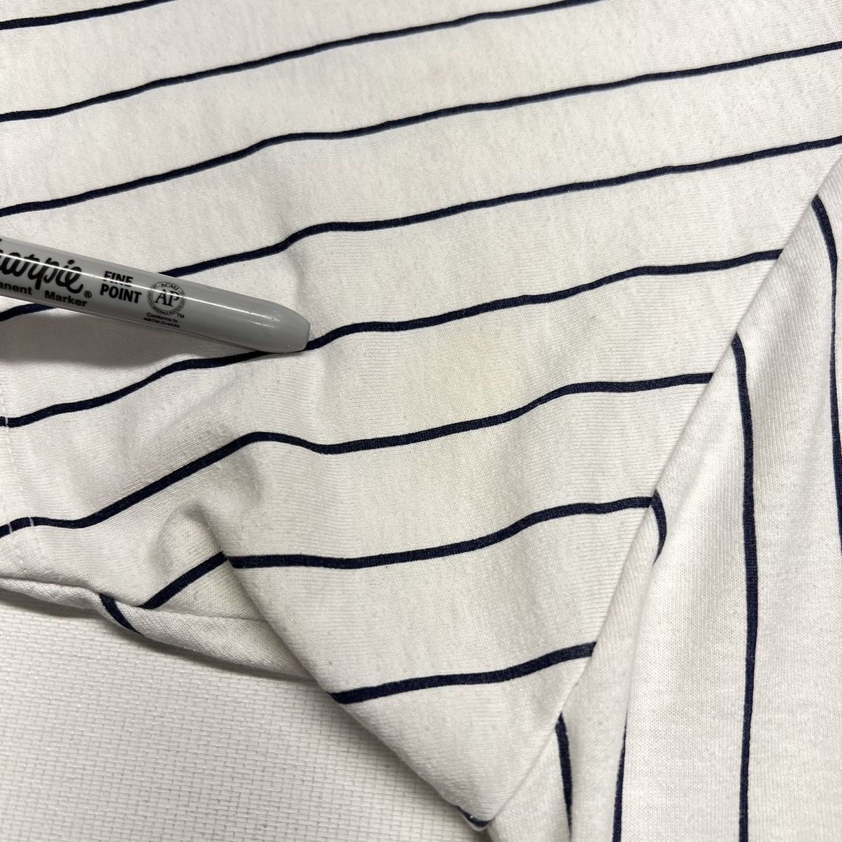 New York Yankees × Vintage VTG Russell Yankees Jersey White Pinstripe Blank Athletic Size US XL / EU 56 / 4 - 13 Thumbnail