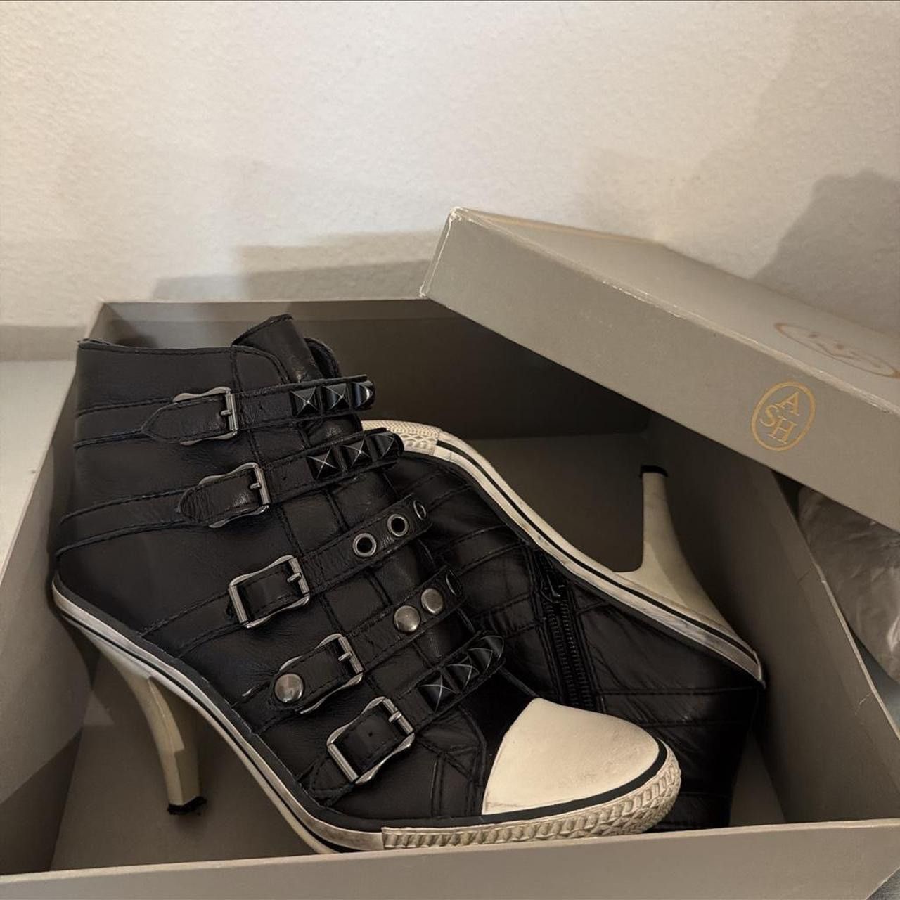 ASH ASH Limited Edition Buckled Leather Heels Size US 6 / IT 36 - 5 Thumbnail