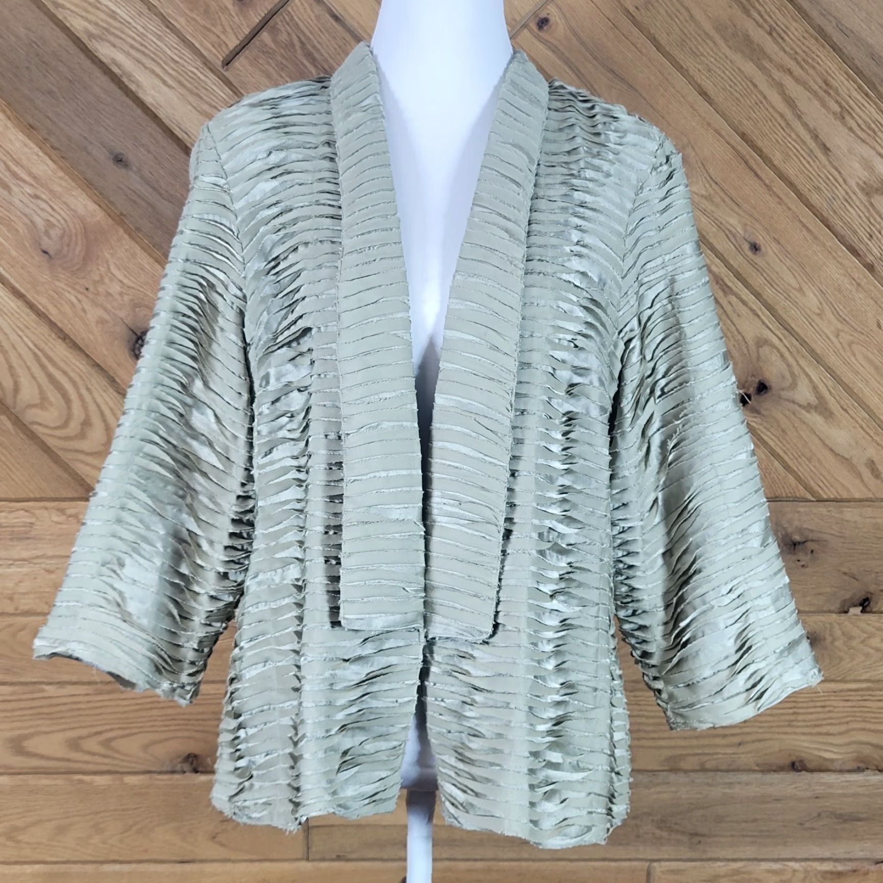Vintage Chico's Cardigan Blazer Top Open Front Long Sleeve Women’s XS? Size 1 Silver Gray Crinkle Ruffle Knit Sweater Casual Fall Spring Summer Winter Womens Size XS / US 0-2 / IT 36-38 - 2 Thumbnail