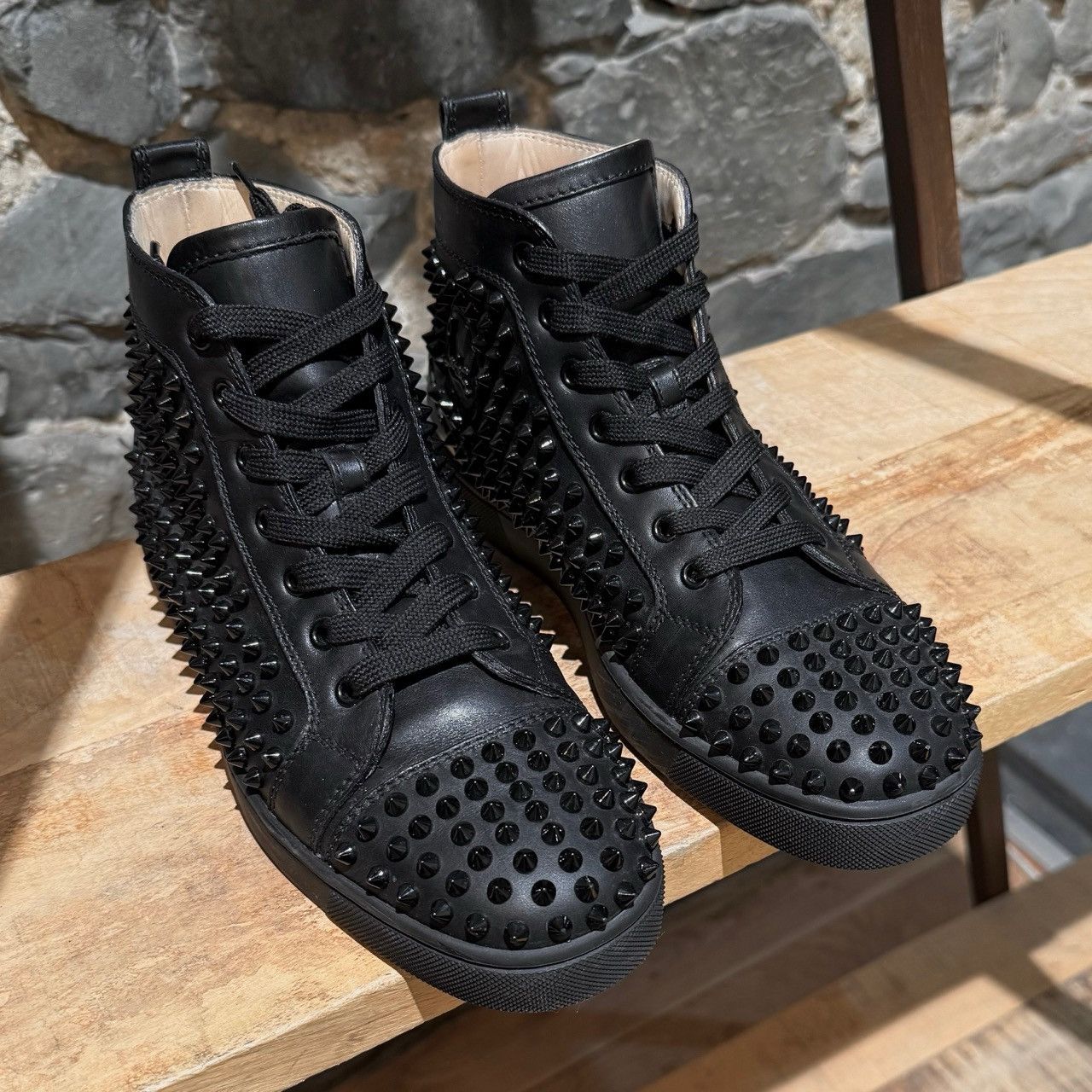 Christian Louboutin Christian Louboutin Black Leather Louis Spikes Sneakers Size US 8 / EU 41 - 4 Thumbnail