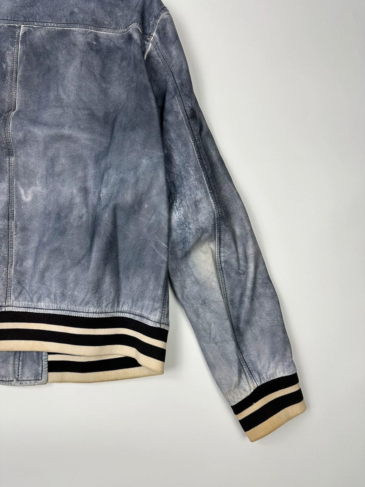 Armani Armani Jeans 00´s Eroded Purple Leather Jacket Bomber Size US L / EU 52-54 / 3 - 10 Thumbnail