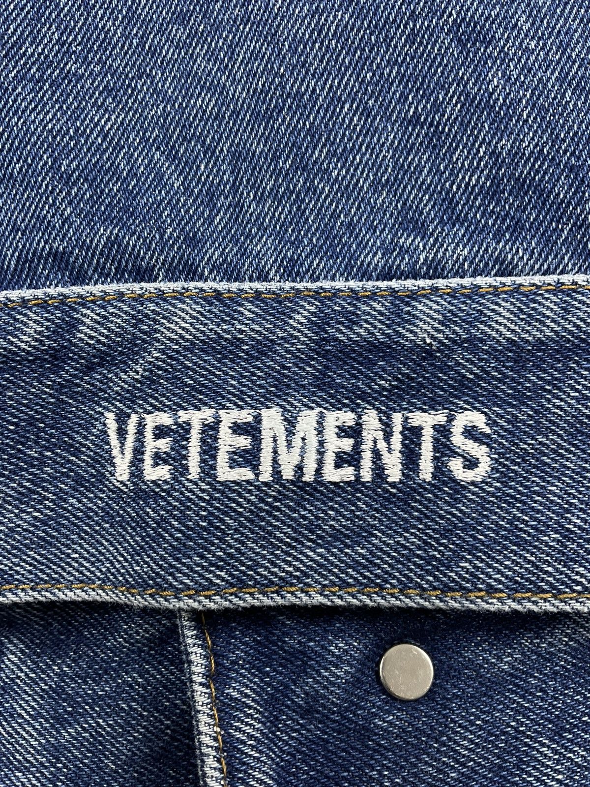 Vetements Vetements F/W'19 Error-Print Denim Jacket Size US L / EU 52-54 / 3 - 6 Thumbnail