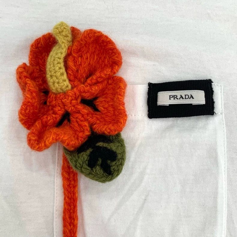 Prada Prada 22 logo letter three-dimensional flower decoration ro Size US L / EU 52-54 / 3 - 5 Thumbnail