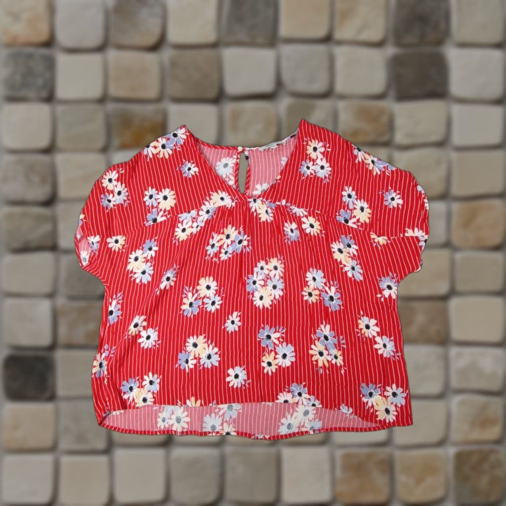 Madewell Madewell Shirt Womens XS Red Floral Top V-Neck Short Sleeve Blouse Casual Size XS / US 0-2 / IT 36-38 - 1 Thumbnail