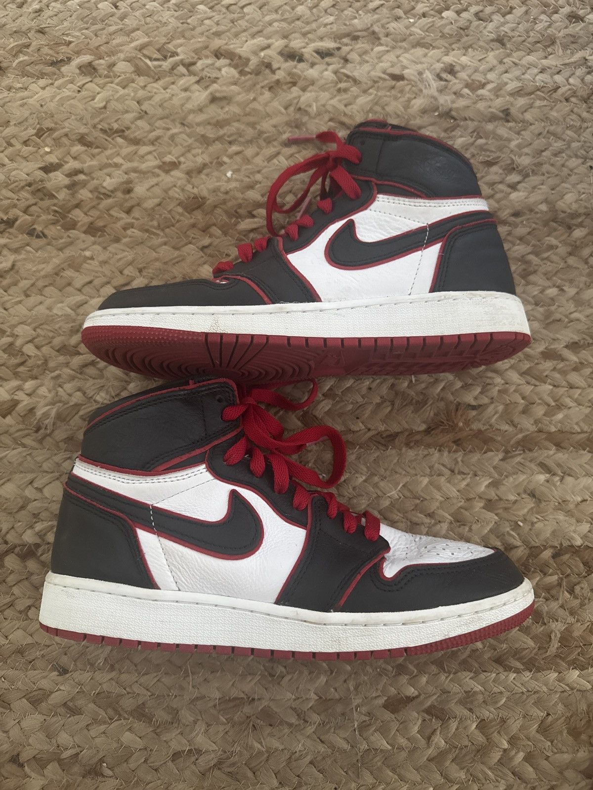 Nike Jorda 1 Retro High Bloodline Size US 6 / IT 36 - 2 Thumbnail