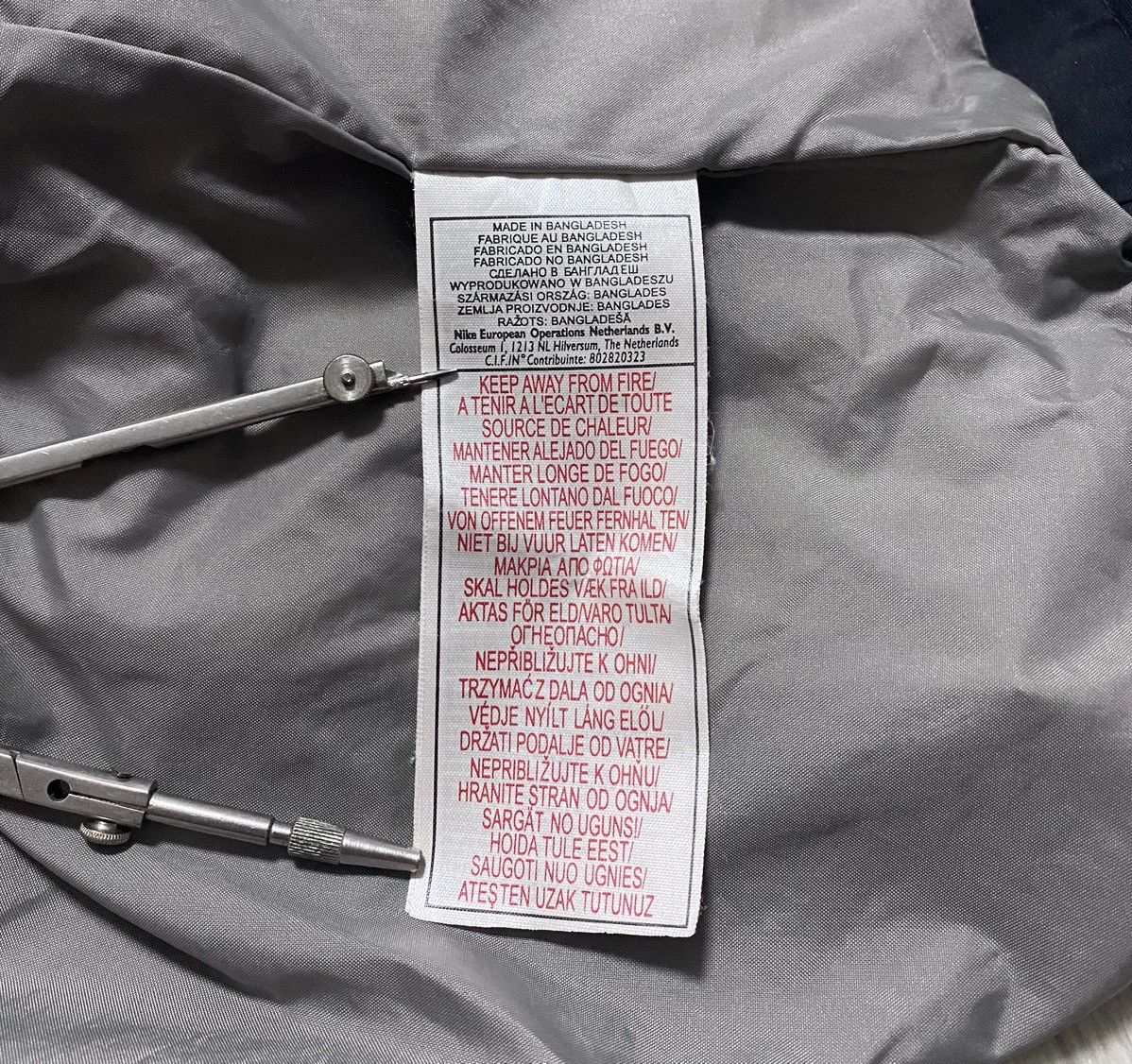 Goretex × Nike ACG Vintage Unisex Nike ACG Gore Tex Hardshell Snow Jacket Size S / US 4 / IT 40 - 14 Thumbnail