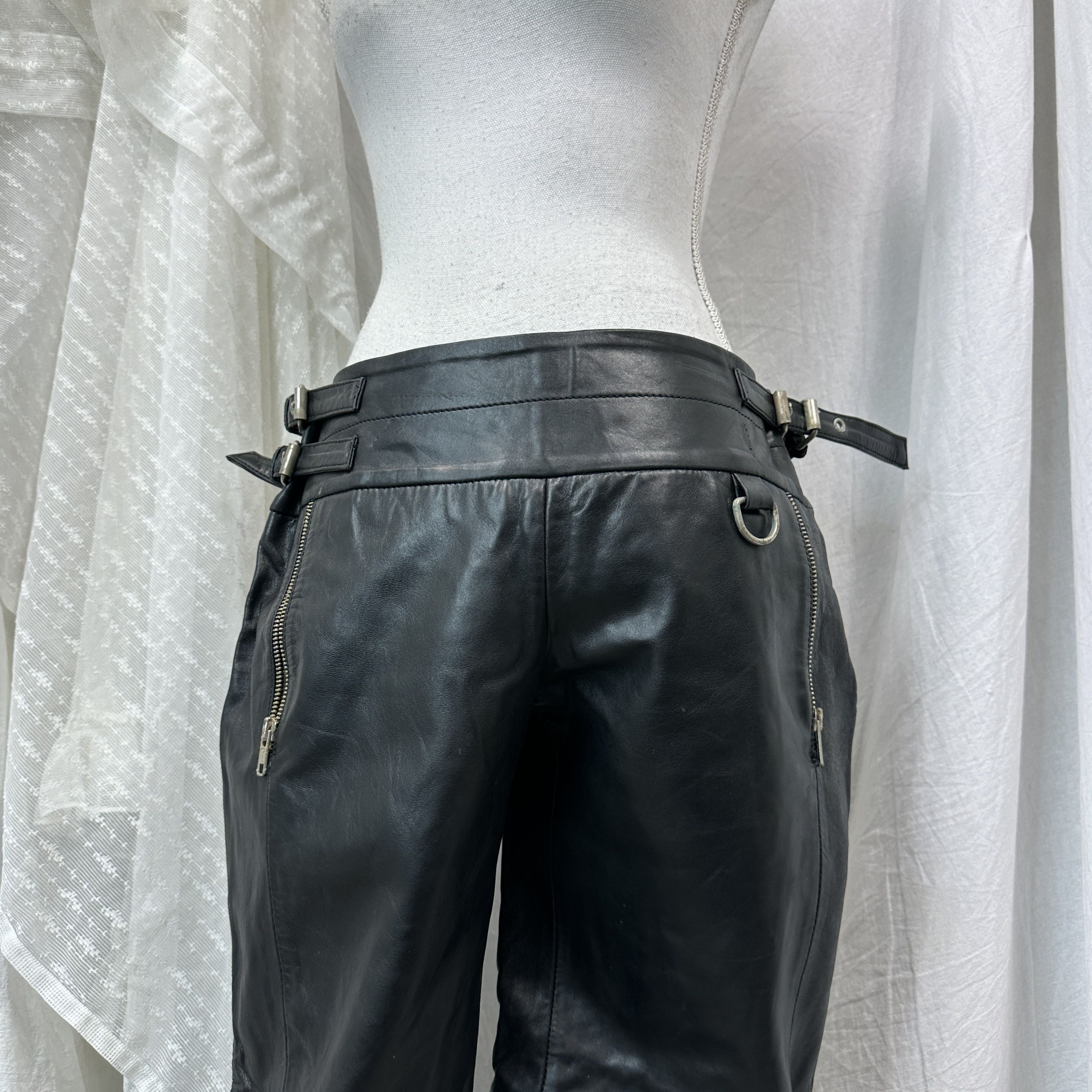 Vintage Vintage Leather Buckled Grunge Trousers Y2K Size 26" / US 2 / IT 38 - 7 Thumbnail