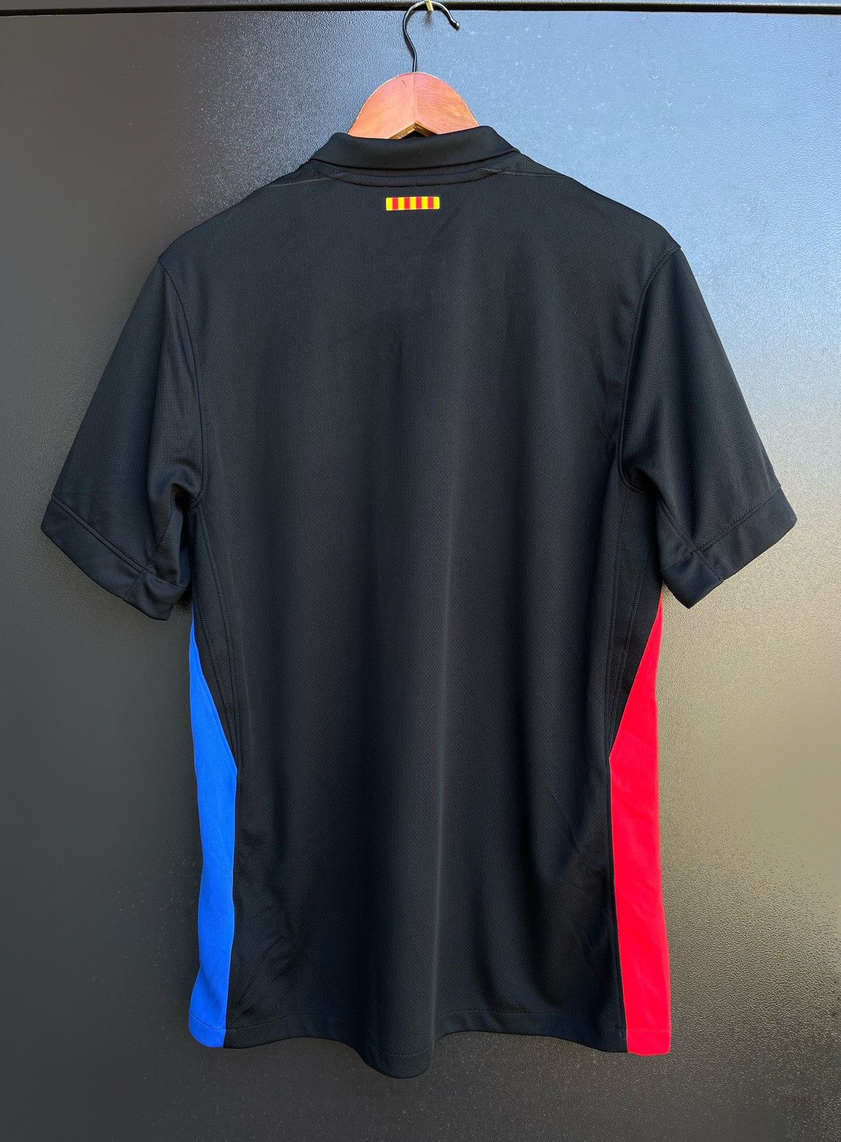 Nike FC Barcelona 2024 2025 Away football shirt jersey nike sz M Size US M / EU 48-50 / 2 - 9 Thumbnail