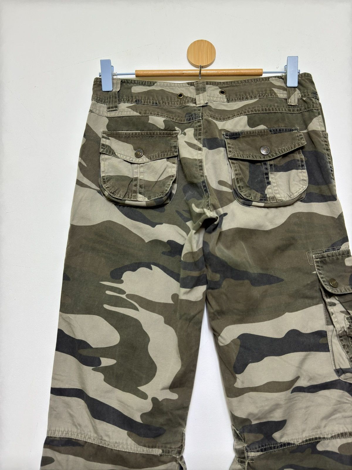 Japanese Brand Flare Camo Tactical Multi-Pocket Low Rise Raspberry Style Size US 27 - 9 Thumbnail