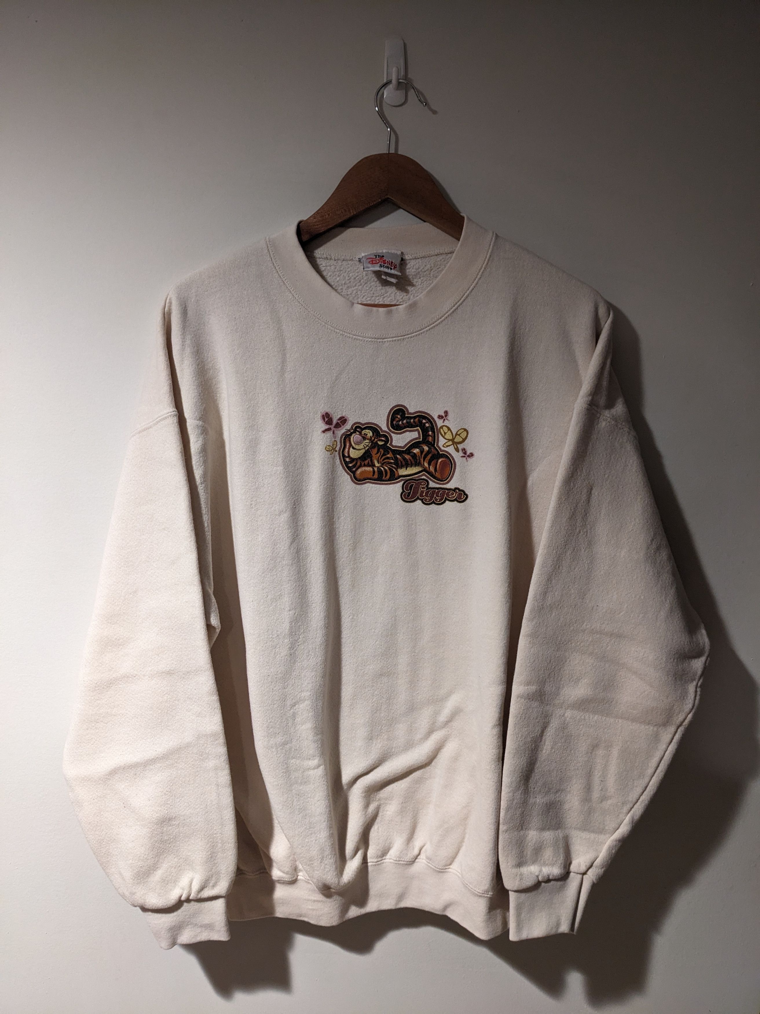 Disney × Vintage Vintage 90s Winnie the Pooh Tigger Butterfly Sweatshirt Size US XL / EU 56 / 4 - 1 Thumbnail