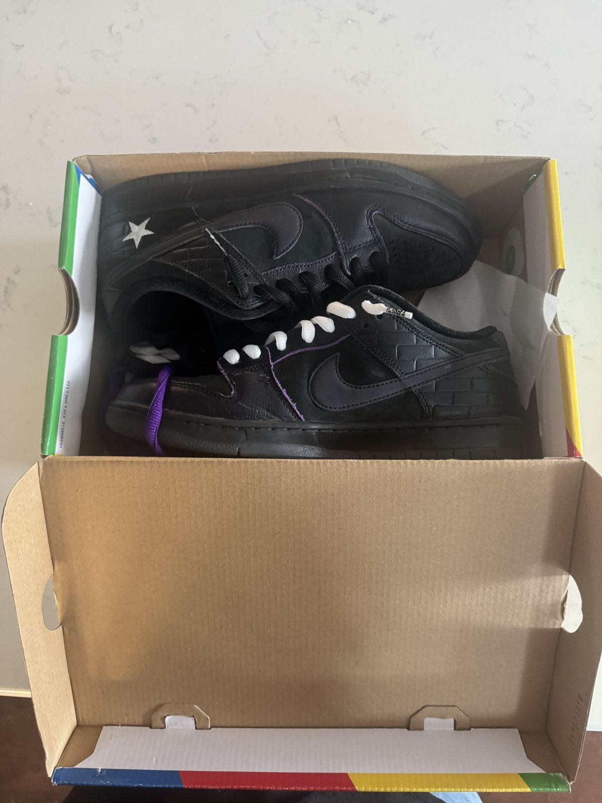 Nike First Avenue SB Dunks (used) Size US 9 / EU 42 - 1 Thumbnail