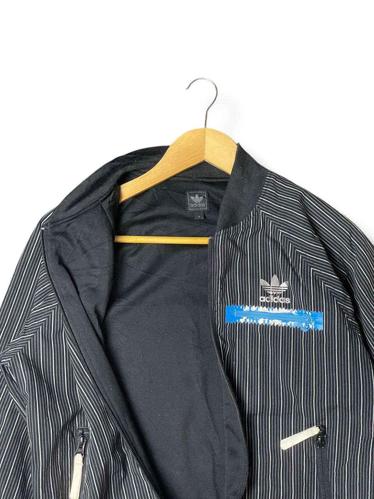 Adidas × Japanese Brand × Vintage Adidas 00’s Stripe Tech Track Jacket (116) Size US S / EU 44-46 / 1 - 3 Thumbnail