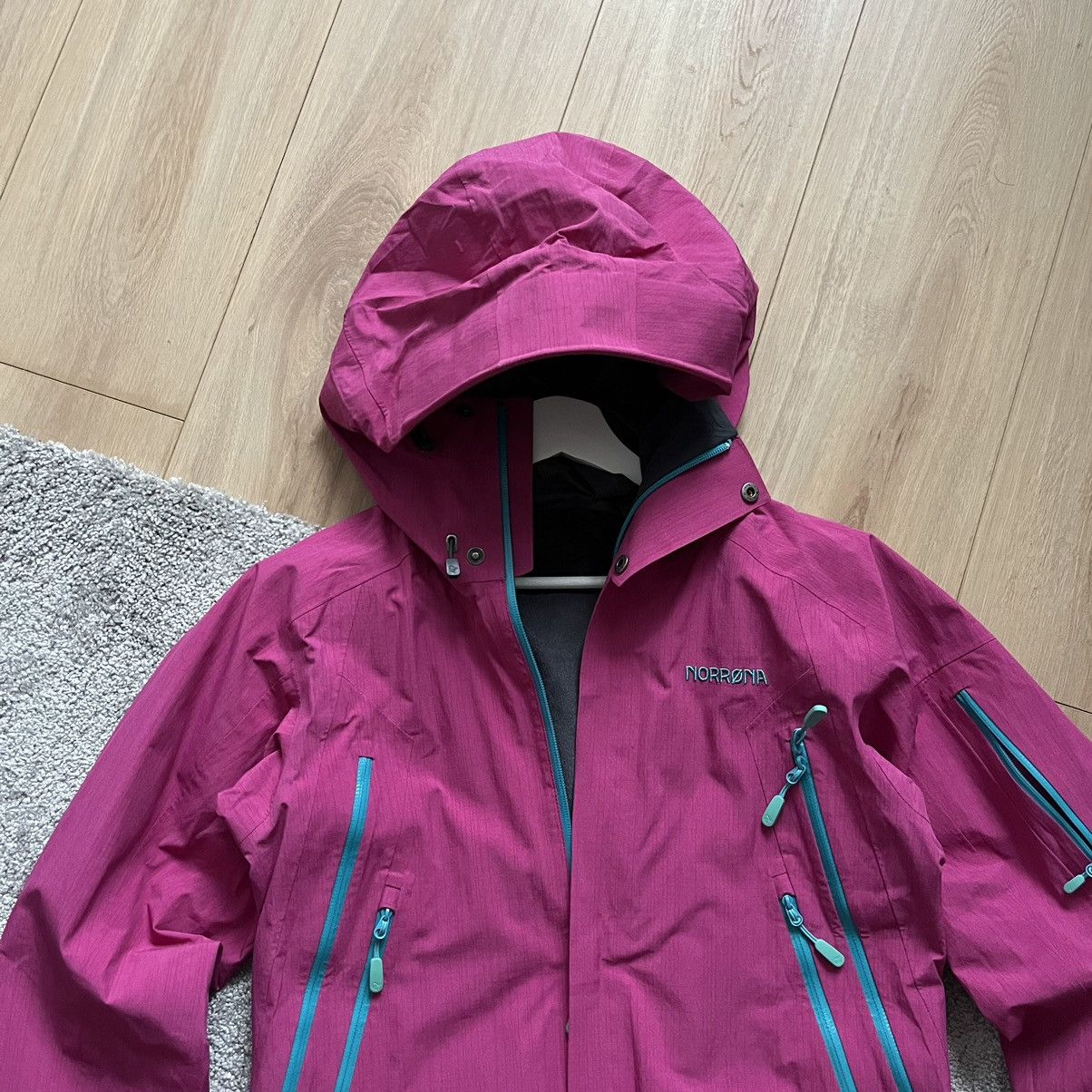 Norrona Norrona Gore Tex Arc’teryx Style Women’s Ski Jacket Size S / US 4 / IT 40 - 2 Thumbnail