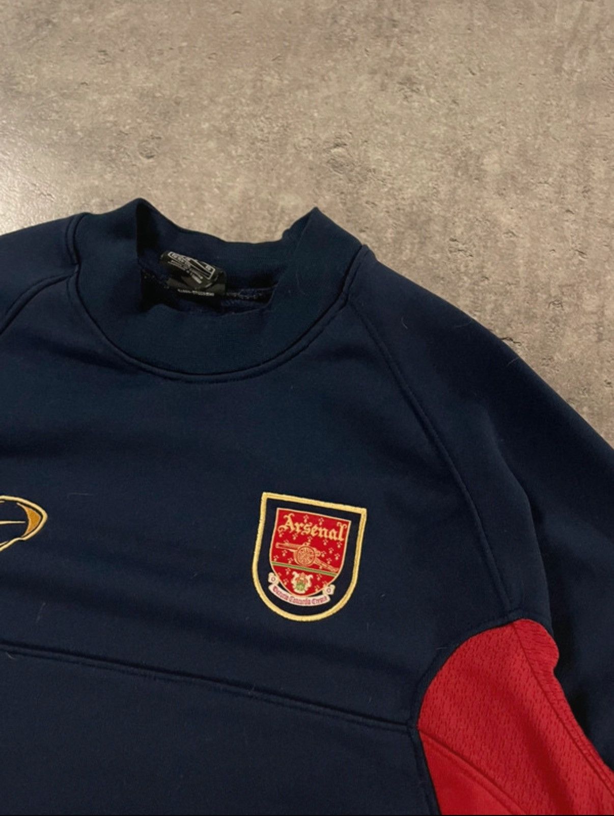 Nike Vintage Nike Arsenal London Sweatshirt Football y2k rare Size US S / EU 44-46 / 1 - 2 Thumbnail