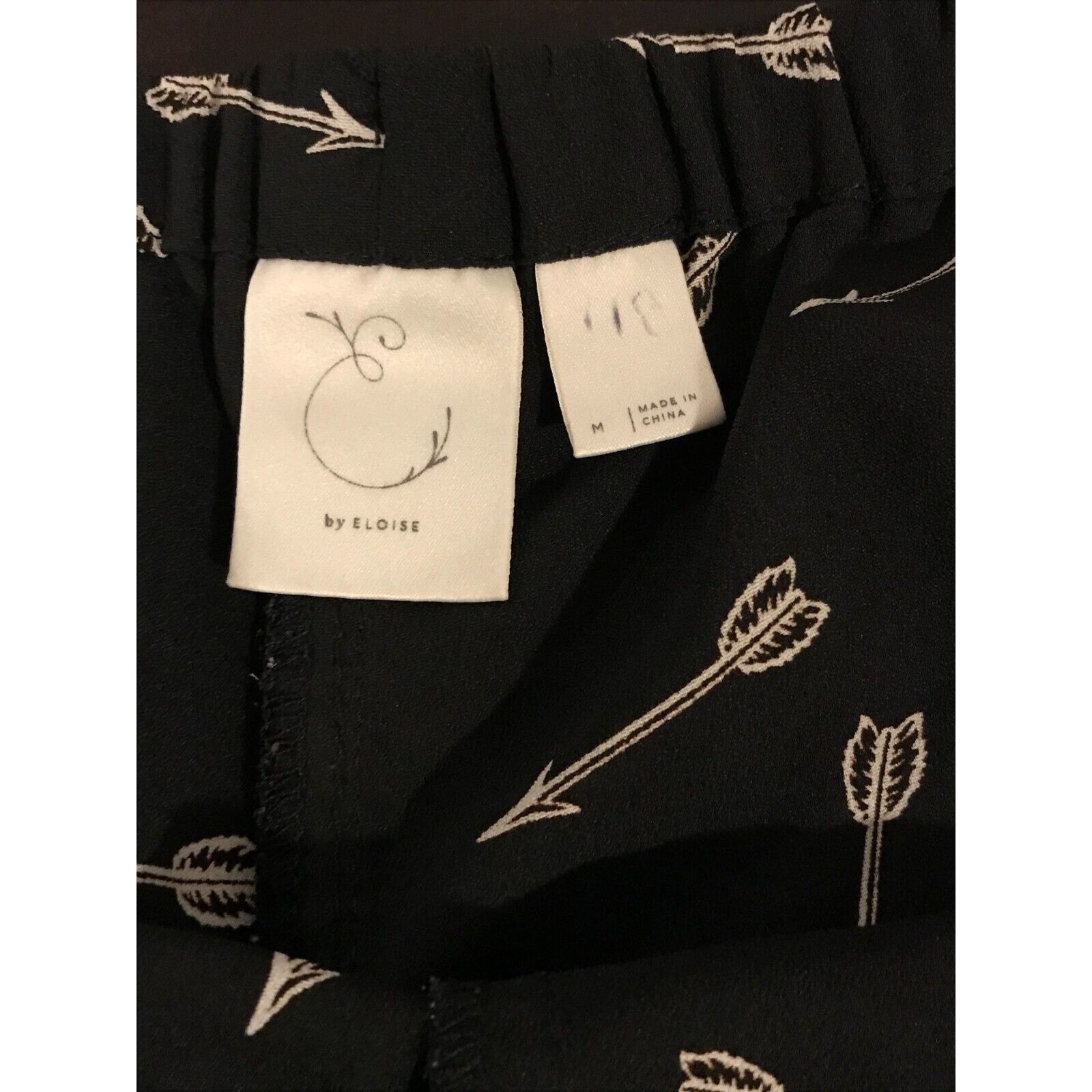 Anthropologie ANTHROPOLOGIE Eloise Black and White Arrow Print Shorts Size 30" / US 8 / IT 44 - 4 Thumbnail