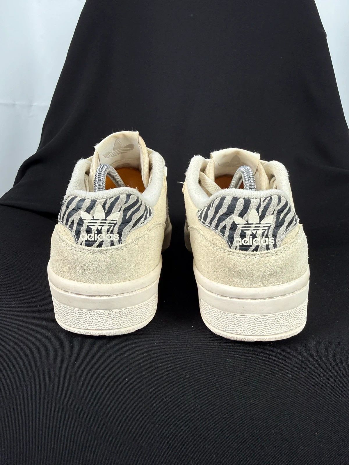 Adidas Adidas Rivary Low Zebra Trainers size 38.5 Size US 7 / IT 37 - 4 Thumbnail