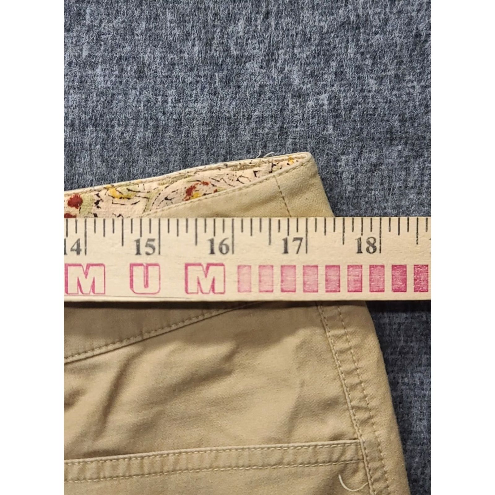 Vintage Kuhl Dry Capri Pants Womens L 34x23 Regular Fit Cargo Activewear Gorpcore MTB Beig e Size 36" / US 14 / IT 50 - 5 Thumbnail