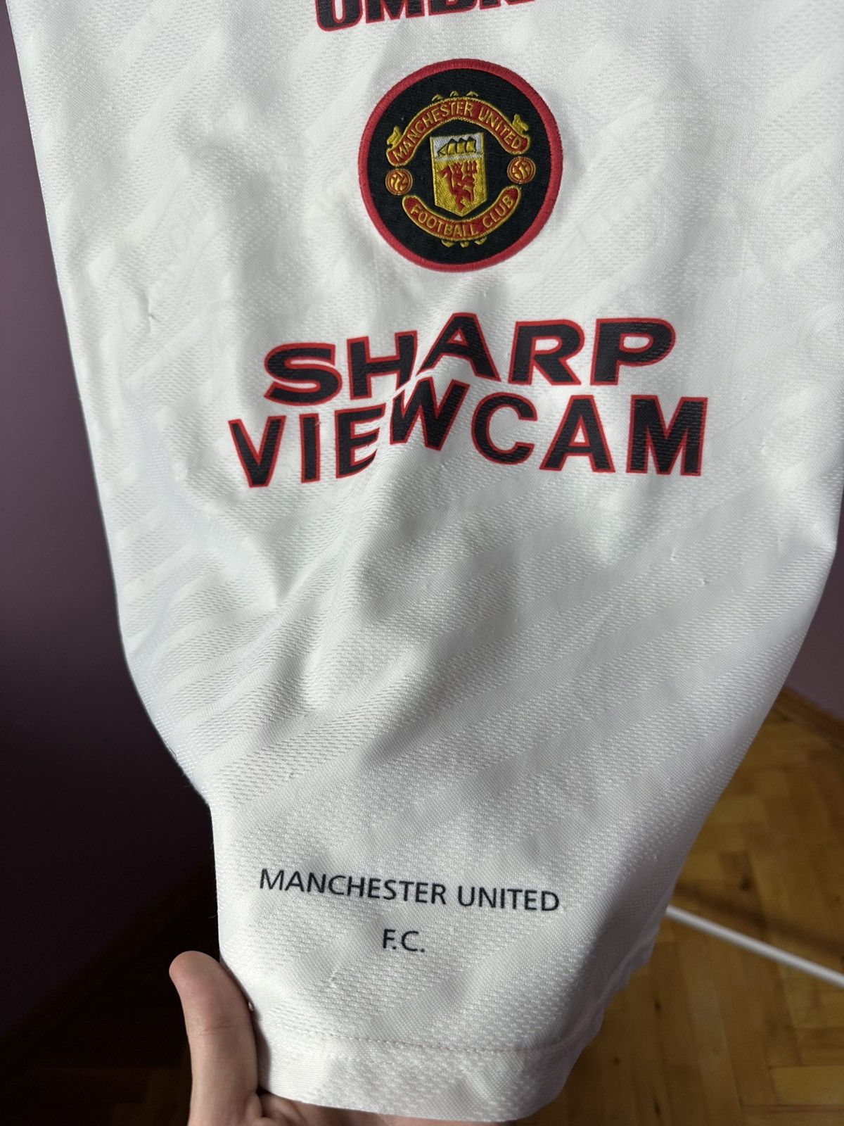 Umbro Manchester United FC Umbro Vintage 1996/1997 Sharp Jersey Size US S / EU 44-46 / 1 - 9 Thumbnail