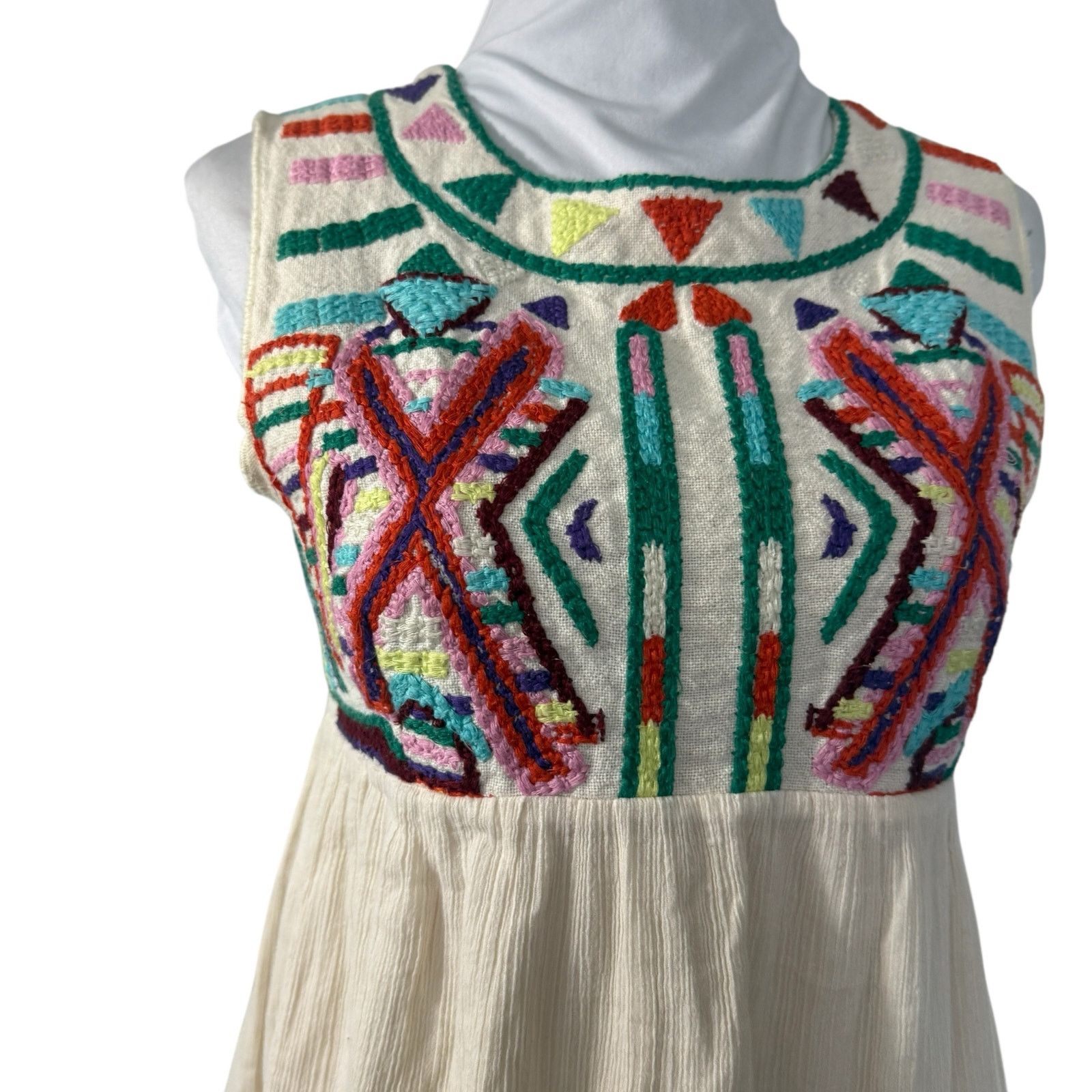 Anthropologie Anthropologie by Gryphon Embroidered Cream Mini Dress XS/S Size S / US 4 / IT 40 - 5 Thumbnail
