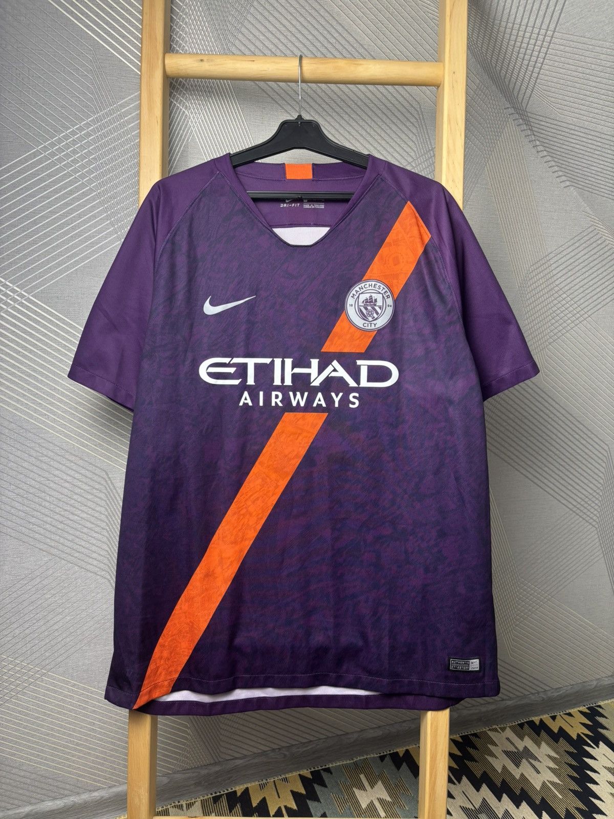 Nike Nike Manchester City 2018 2019 Third Football Soccer Jersey Size US XL / EU 56 / 4 - 1 Thumbnail