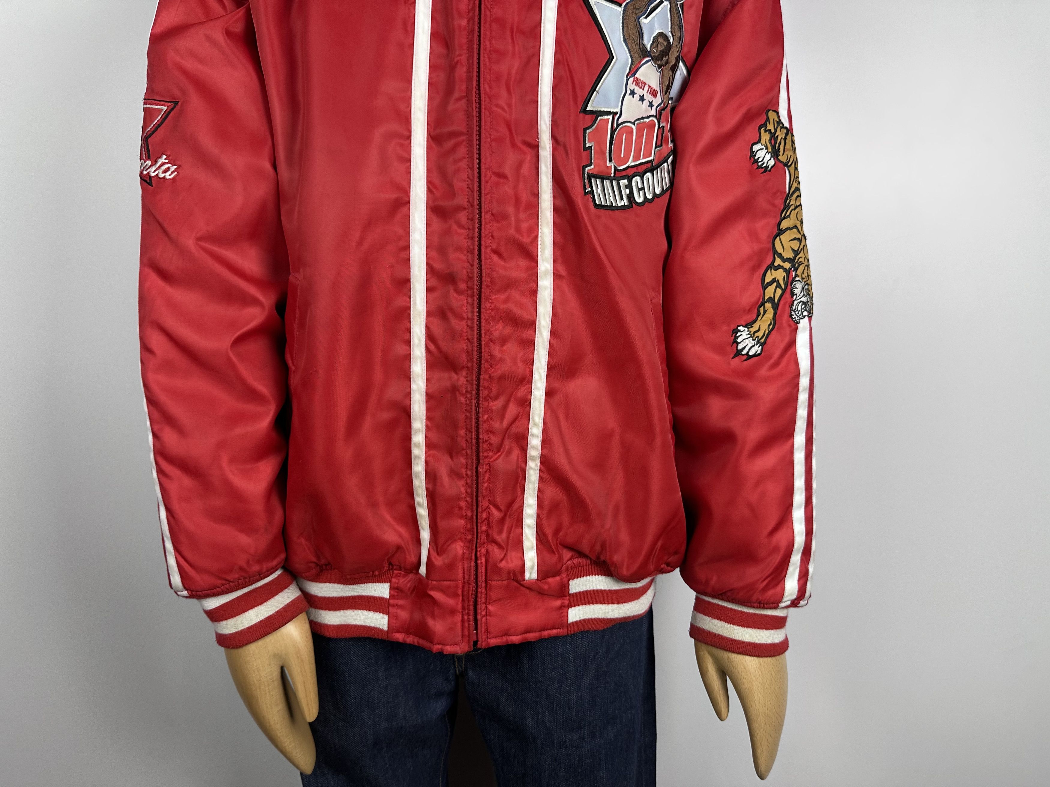 NBA × Vintage Vintage Raw Blue 1on1 Basketball Bomber Jacket NBA Red Mens Size US XL / EU 56 / 4 - 4 Thumbnail