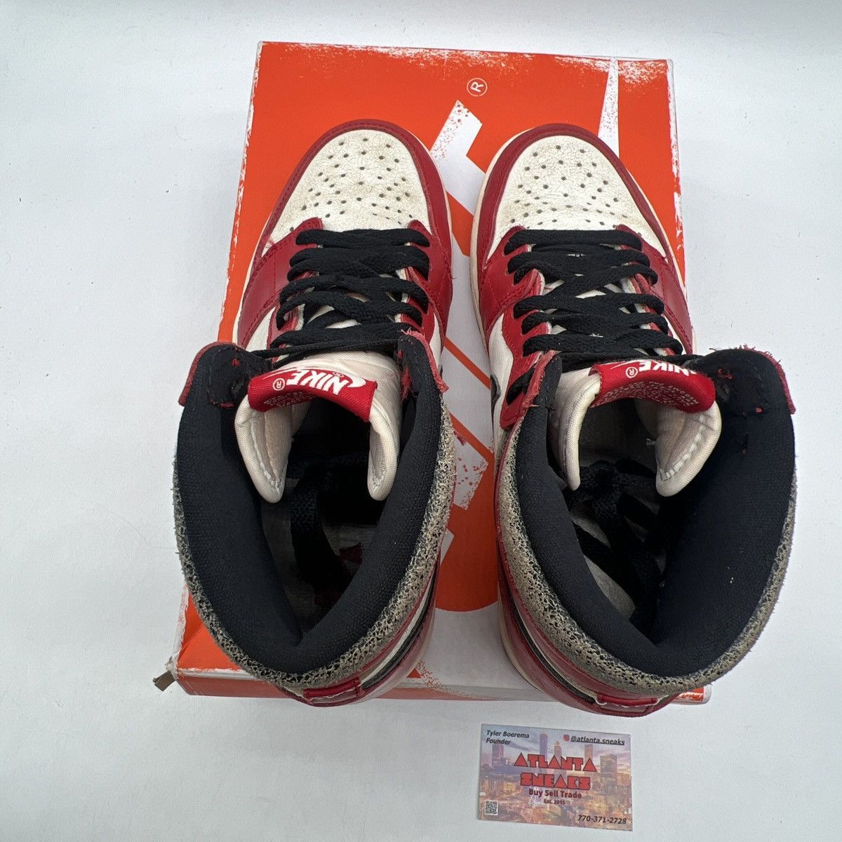 Nike Air Jordan 1 high Chicago lost & found Size US 8.5 / EU 41-42 - 7 Thumbnail