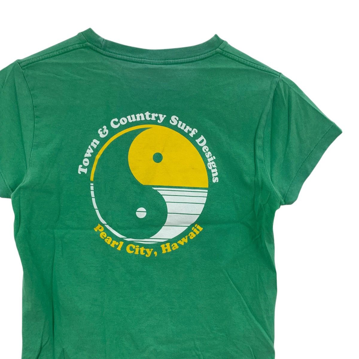 Vintage Vintage TOWN COUNTRY T&C Surf Designs Tee Shirt Top Ying Size S / US 4 / IT 40 - 8 Thumbnail