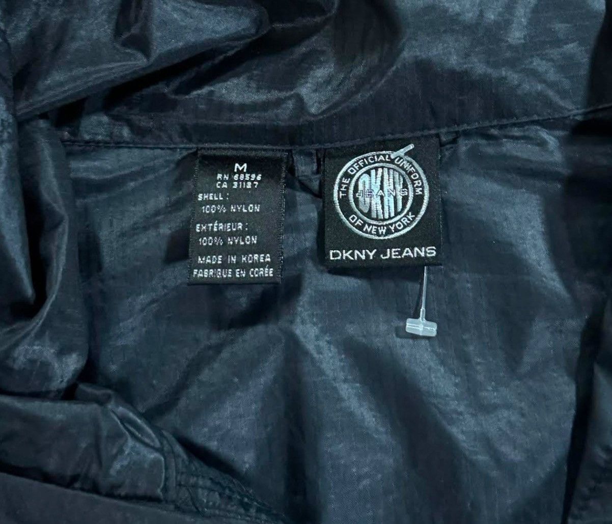 DKNY Vintage Dkny Jeans Navy Windbreaker (Size M) Size US M / EU 48-50 / 2 - 4 Thumbnail