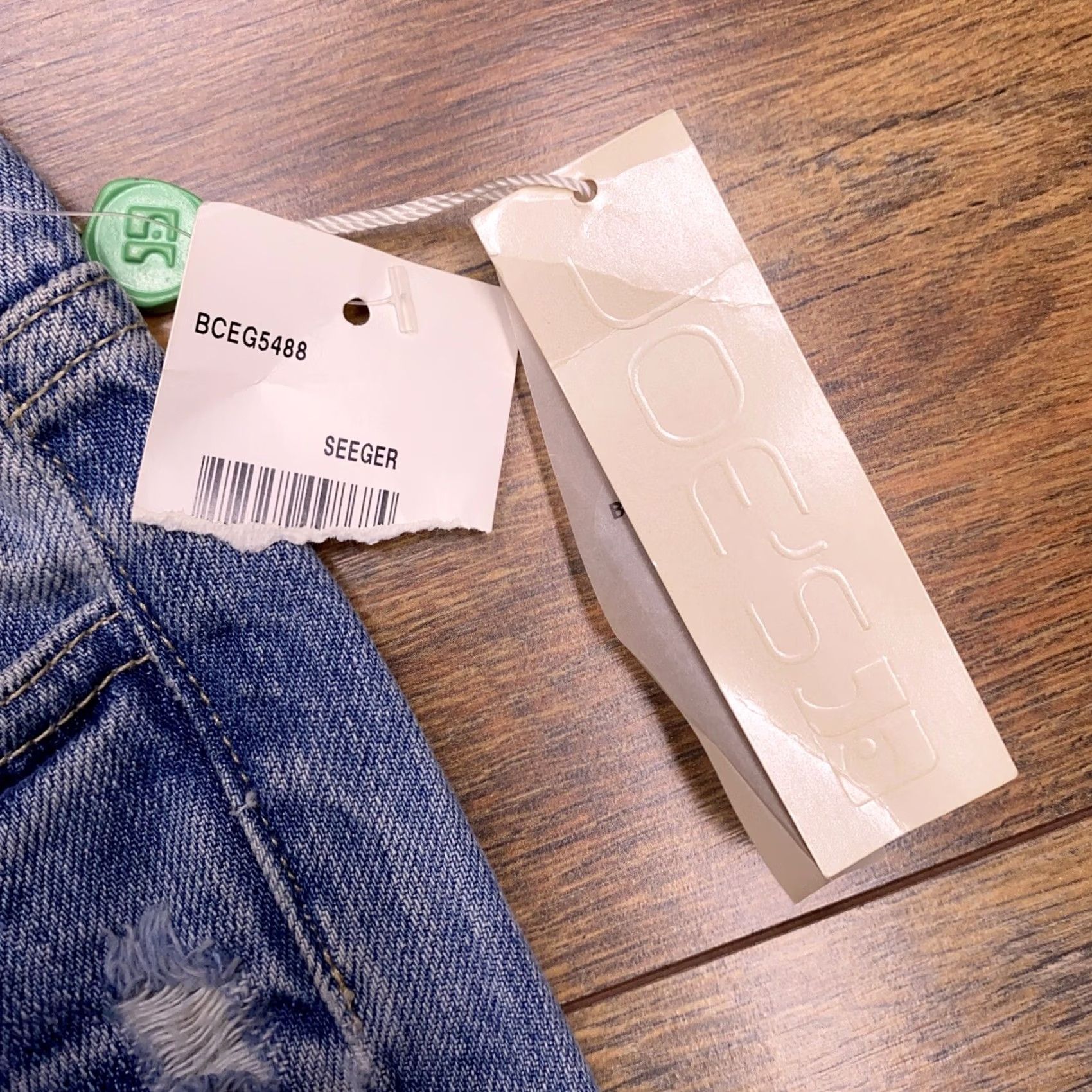 Vintage Joe's Jeans Womens Jeans 24 Relaxed Fit Distressed Seeger Wash New Blue 5-Pocket Denim Bootcut Modern Size 42" / US 20 - 6 Thumbnail