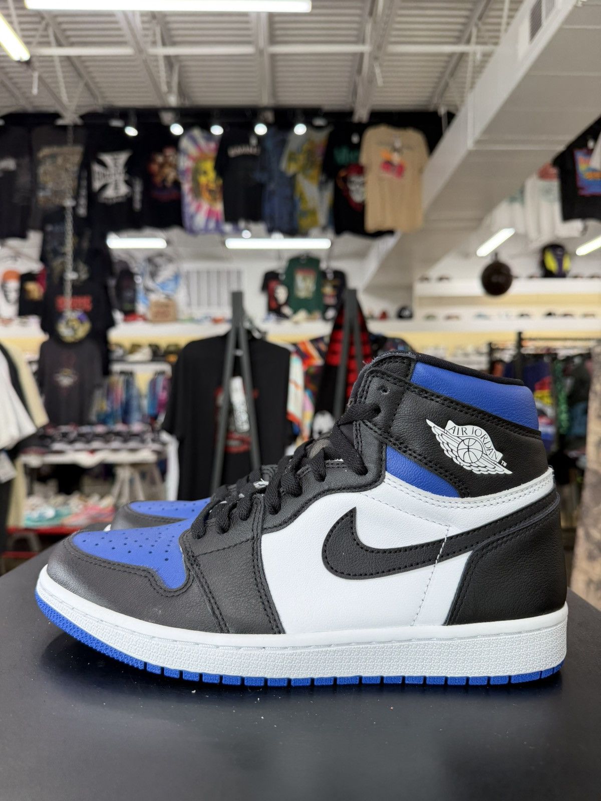 Jordan Brand Air Jordan 1 Royal Toe Size 8.5 (2020) Size US 8.5 / EU 41-42 - 7 Thumbnail