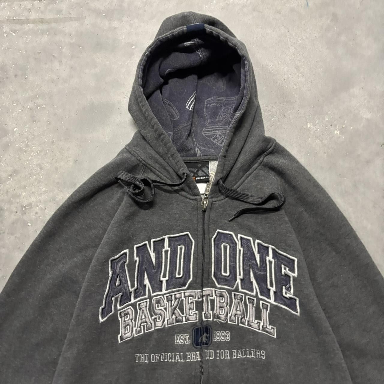 Japanese Brand × Vintage Crazy Vintage Y2K/2000s And One Basketball Spellout Streetwear Zip Up Hoodie! Size US L / EU 52-54 / 3 - 2 Thumbnail