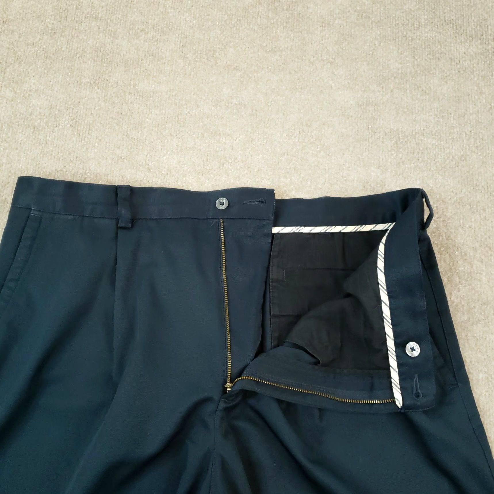 Nike Nike Mens Golf Shorts Blue Size 38 Extra Large Pleated Chino Golf Casual Size US 38 / EU 54 - 7 Thumbnail