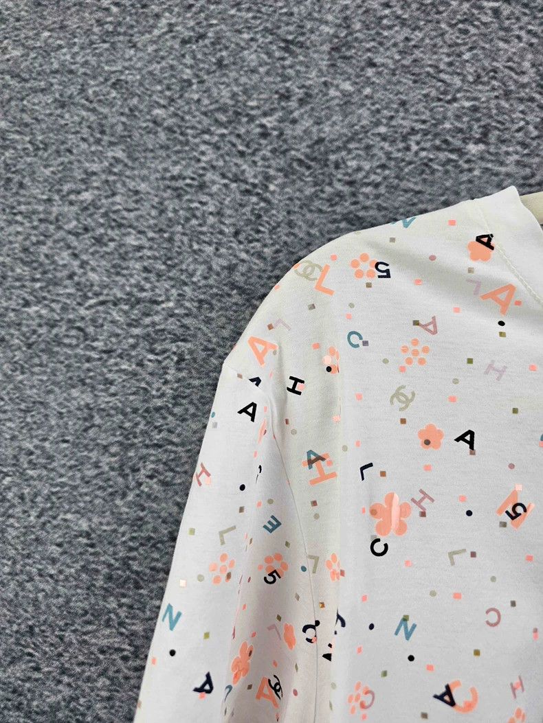 Chanel Chanel Round-necked short sleeves Size S / US 4 / IT 40 - 3 Thumbnail