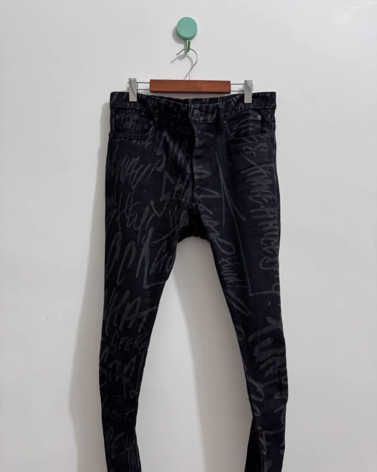 Takahiromiyashita The Soloist. TAKAHIROMIYASHITA THE SOLOIST takahiro miyashita jeans Size US 31 - 3 Thumbnail