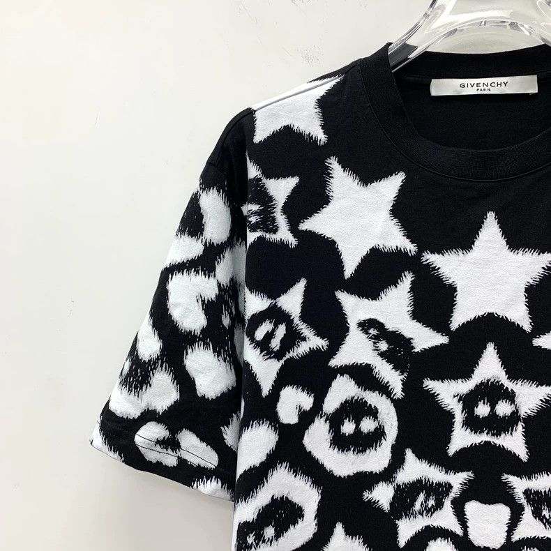 Givenchy Givenchy Black and White Colorblock Five-pointed Star Graf Size US XS / EU 42 / 0 - 3 Thumbnail