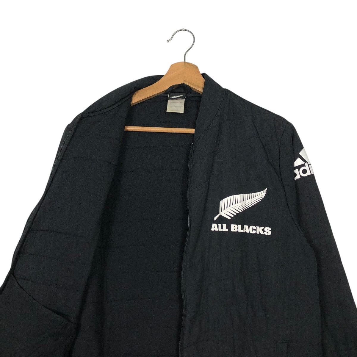 Adidas 🔥VINTAGE BOMBER JACKET ADIDAS ALL BLACK BIG LOGO Size US L / EU 52-54 / 3 - 14 Thumbnail