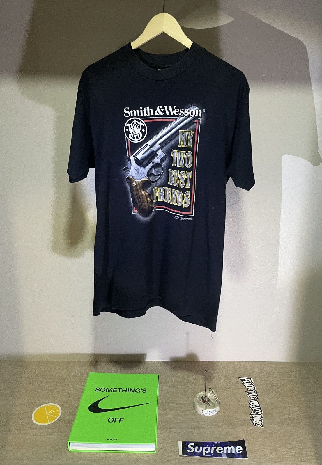 Delta Smith & Wesson Gun Vintage Tee Size US L / EU 52-54 / 3 - 1 Thumbnail