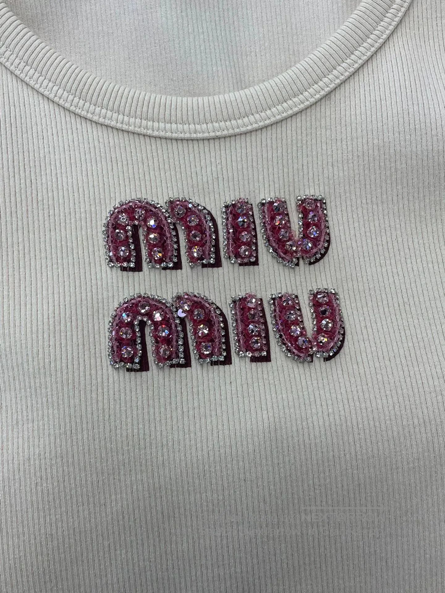 Miu Miu MiuMiu Beige Diamond Logo Knit Vest. Size M / US 6-8 / IT 42-44 - 2 Thumbnail