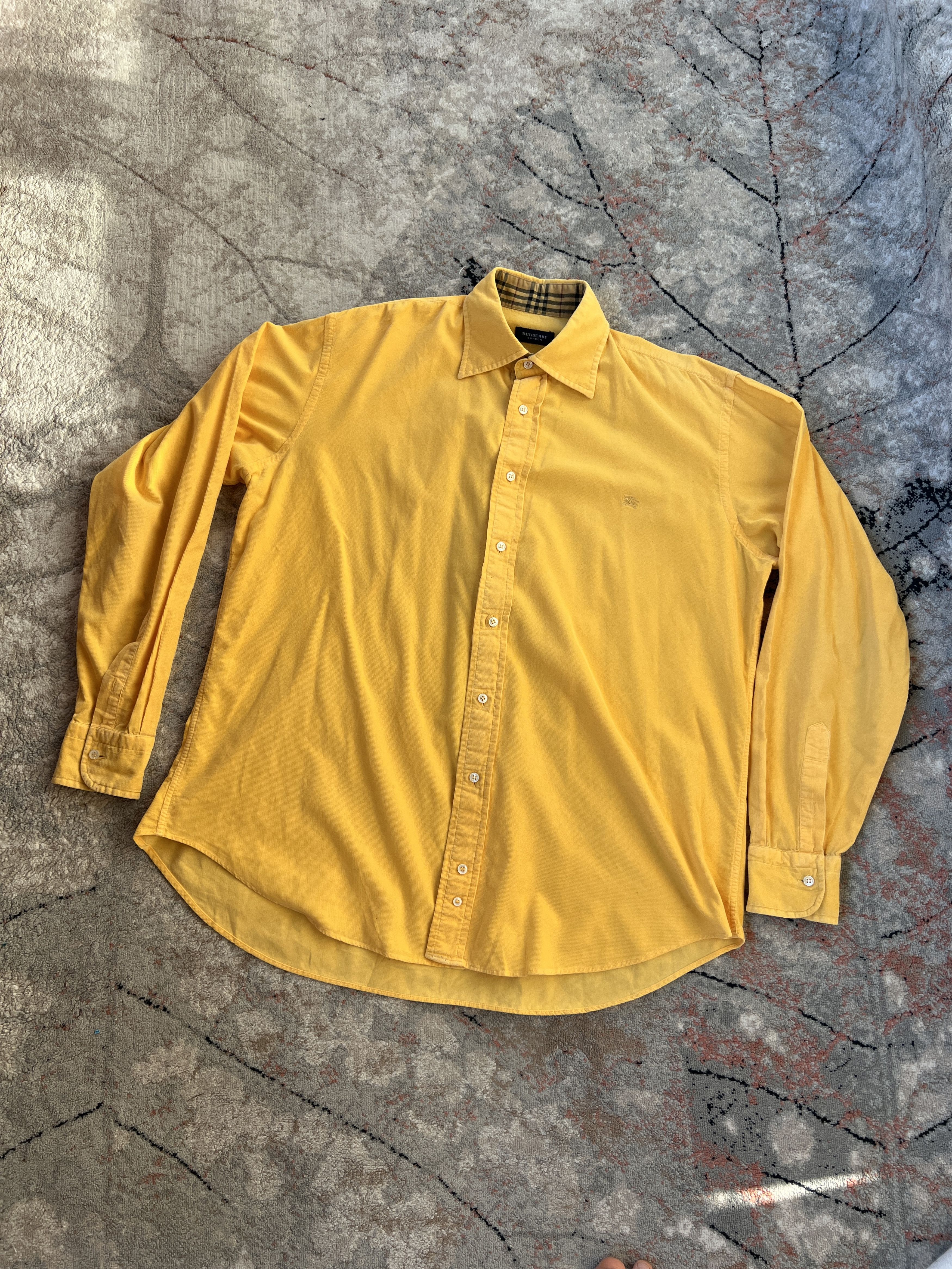 Burberry Burberry London Vintage Shirt Size US L / EU 52-54 / 3 - 1 Thumbnail