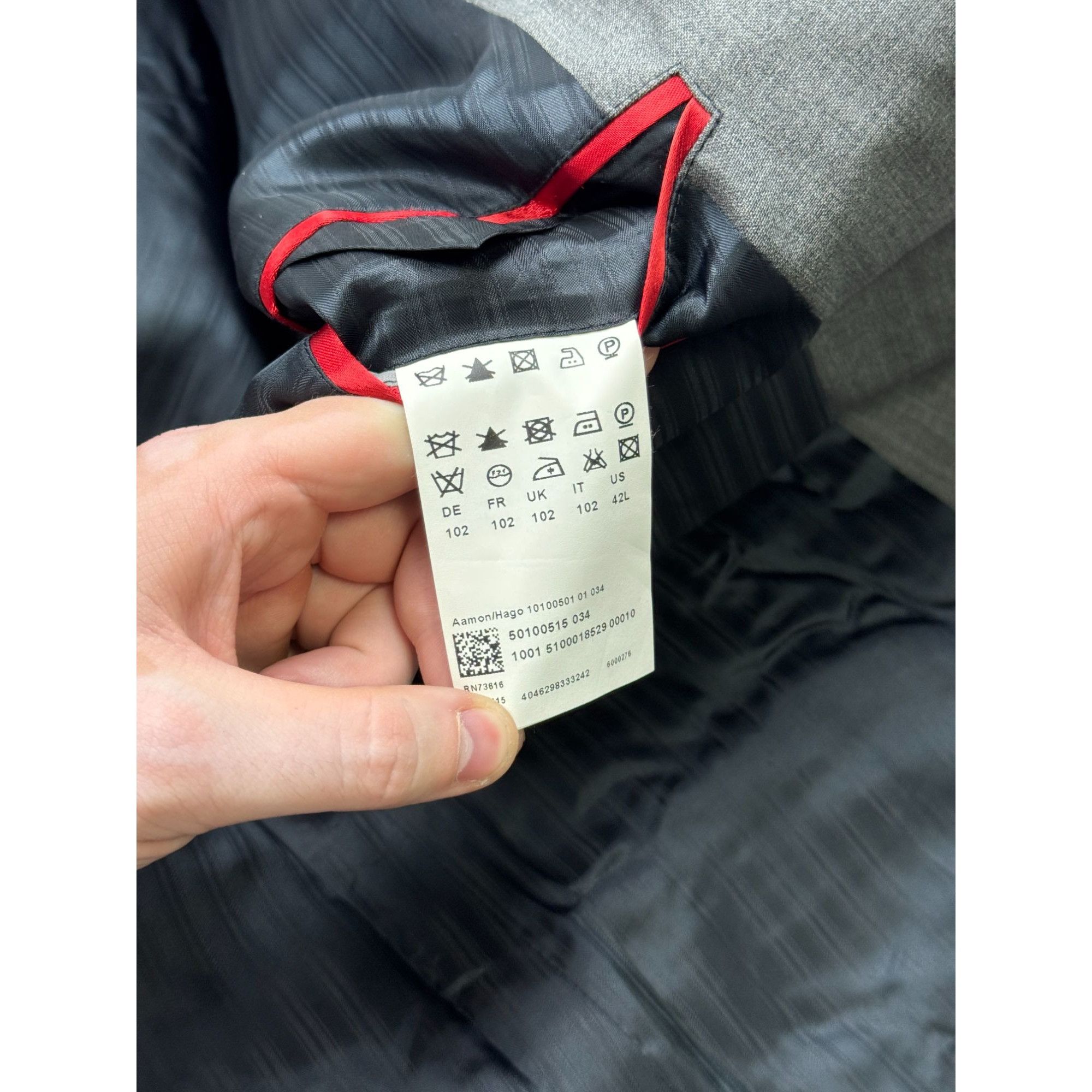 Hugo Boss Hugo Boss Two Piece Wool Suit (Y1282) Size 42L - 7 Thumbnail