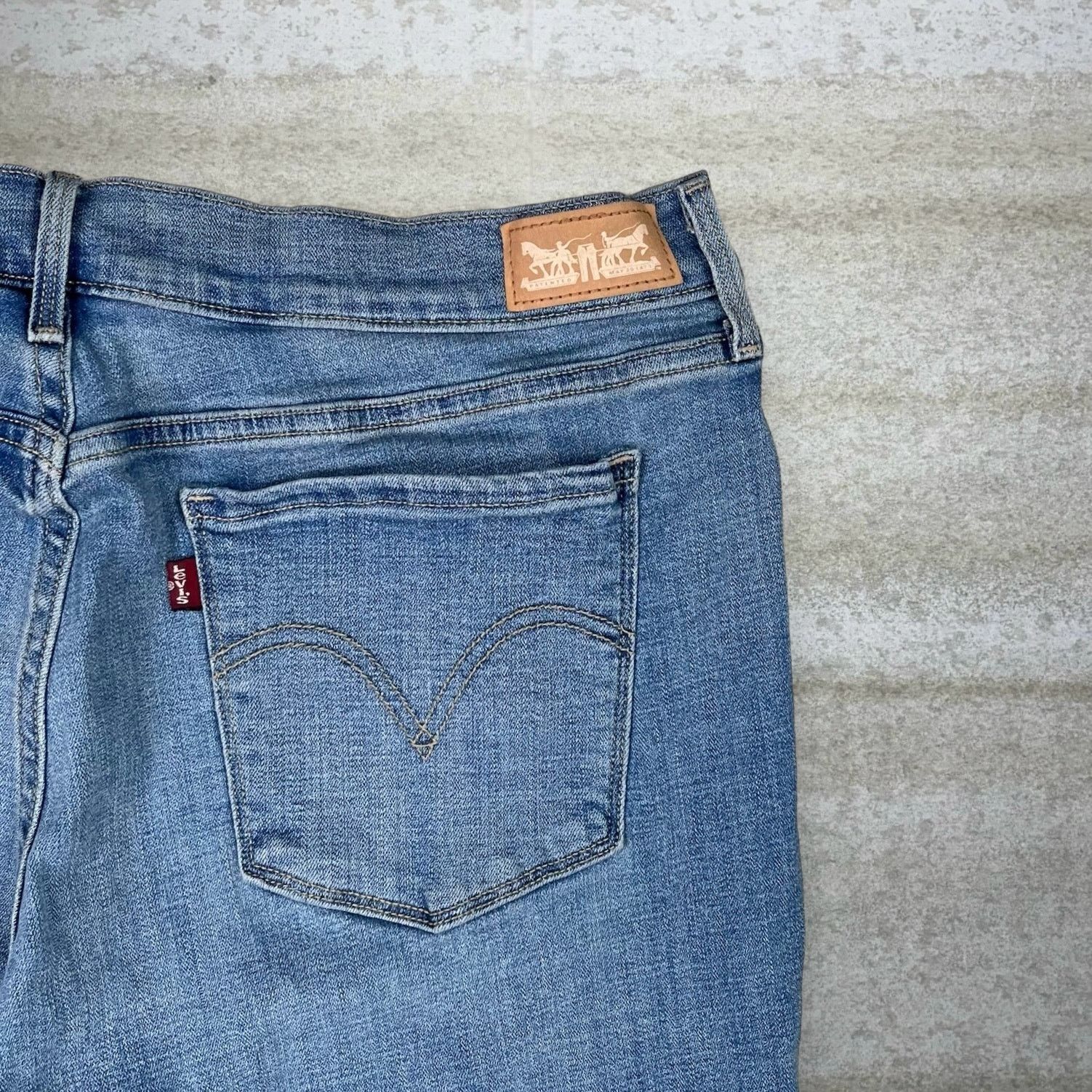 Levi's Vintage Y2K Levis Jeans Womens 14 Straight Fit Light Wash Size 36" / US 14 / IT 50 - 3 Thumbnail