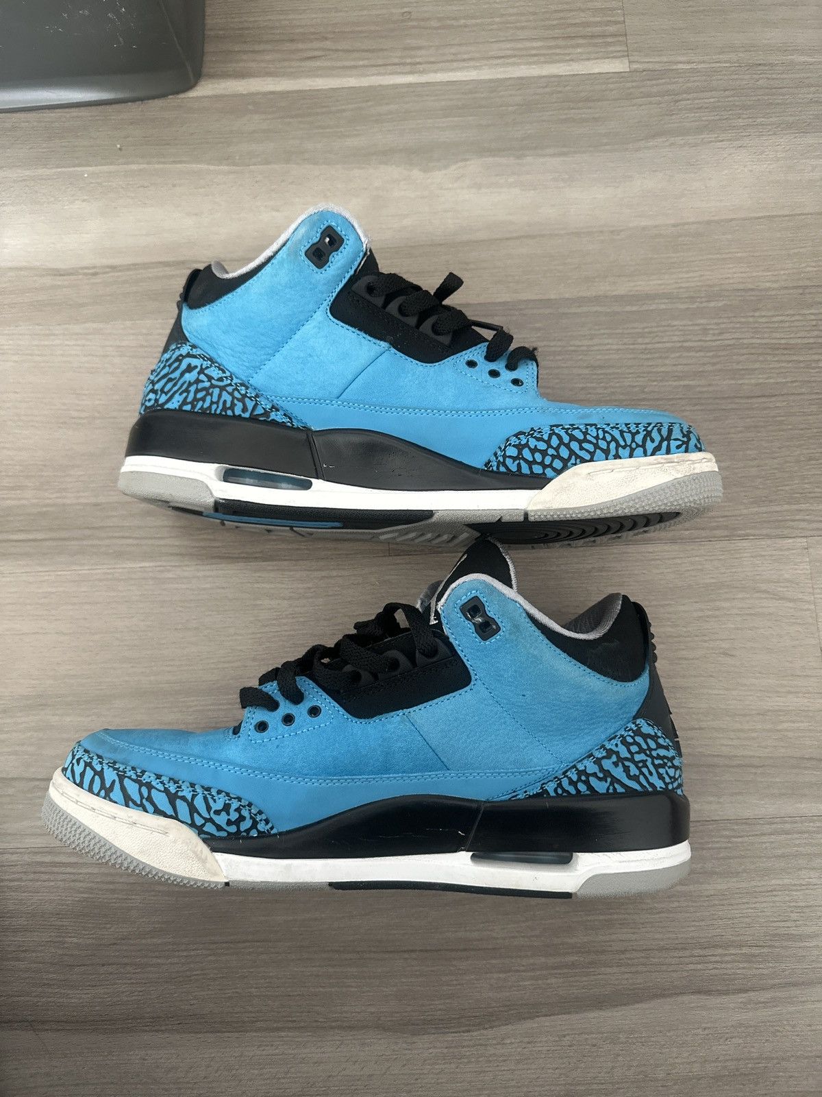 Jordan Brand Air Jordan 3s Powder Blue Size US 10 / EU 43 - 4 Thumbnail