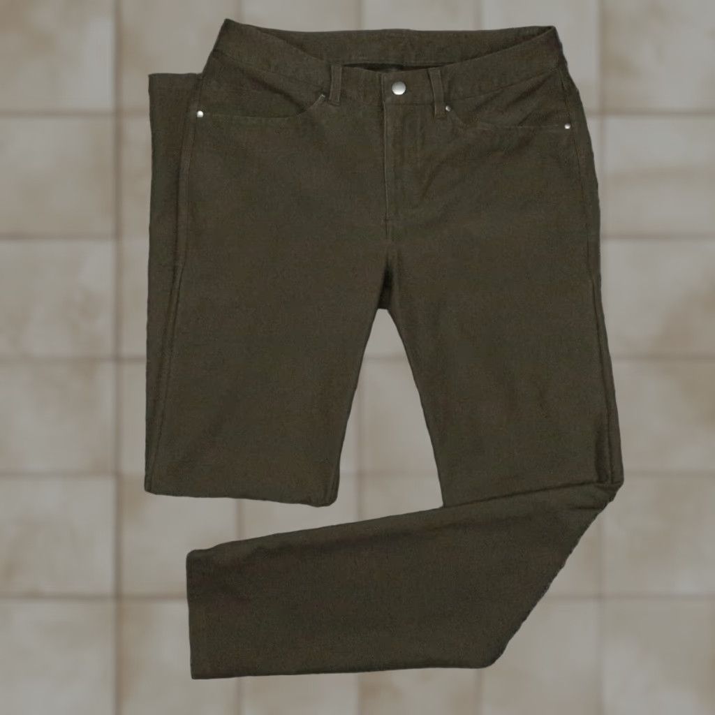 Lululemon Lululemon Slim Fit Green Chino Pants Mens 30x32 Regular Size US 30 / EU 46 - 1 Thumbnail