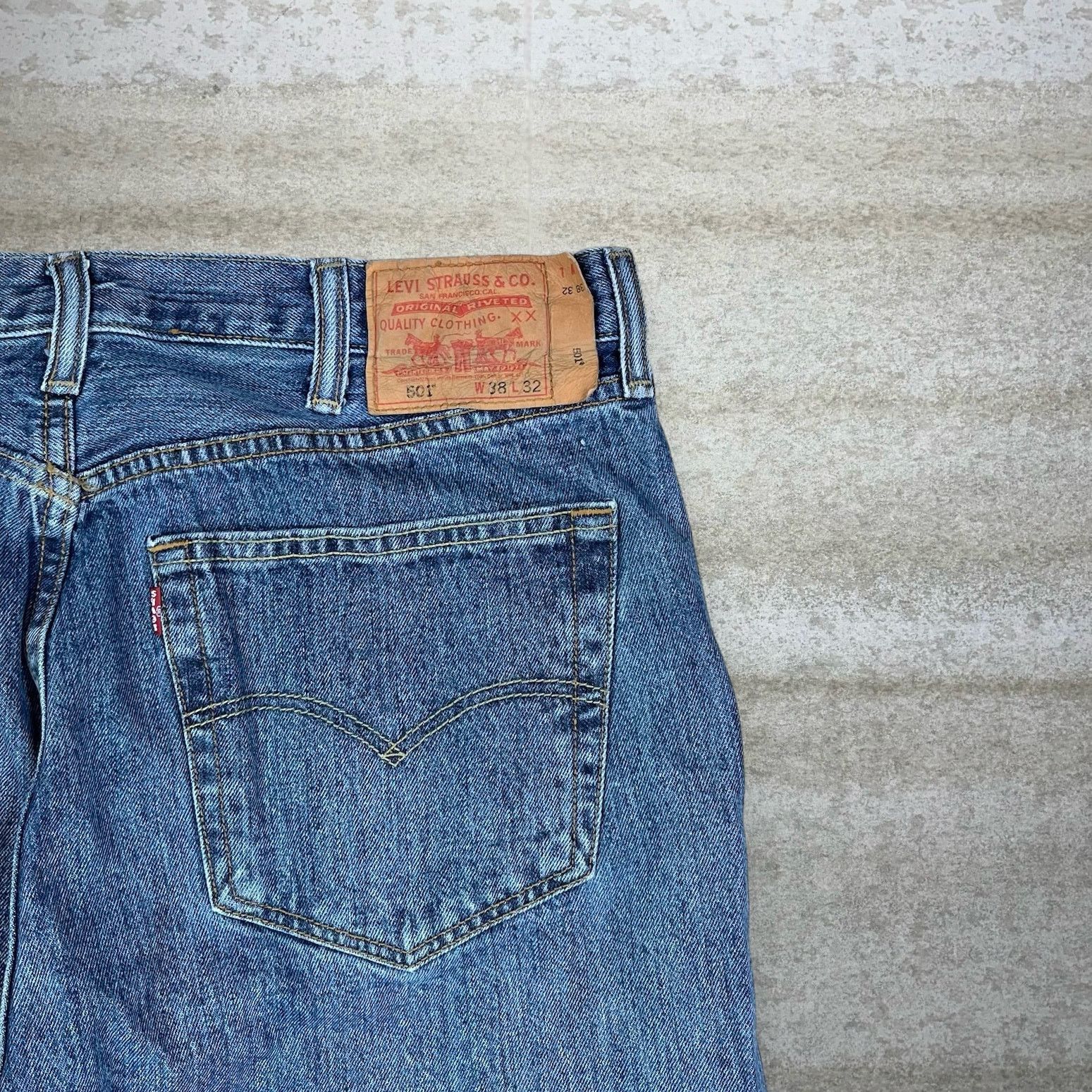 Levi's Vintage Y2K Levis Jeans 38x32 Regular Straight Medium Wash Size US 38 / EU 54 - 3 Thumbnail