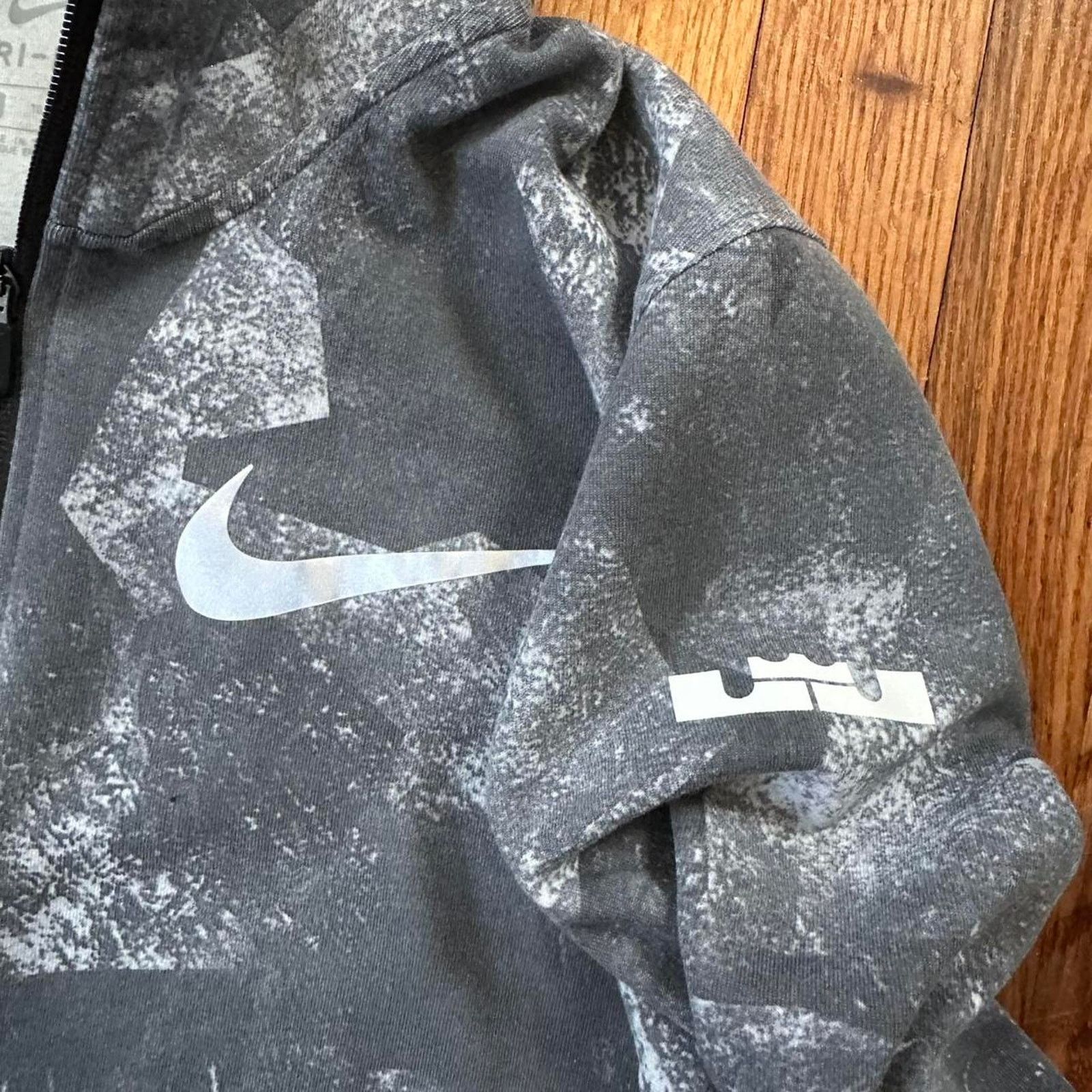 Nike Nike Lebron MVP Showtime Camo DriFit Basketball Jacket XL Size US XL / EU 56 / 4 - 5 Thumbnail