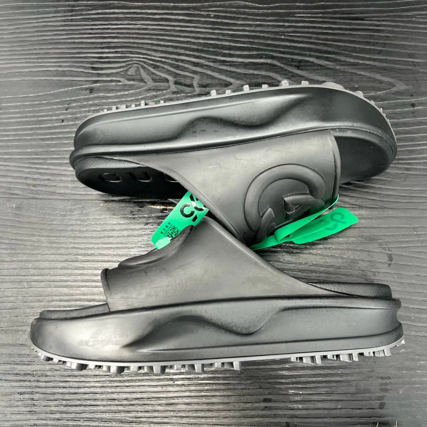 Gucci GUCCI Interlocking Rubber Slippers Black 8/42 Worn Size US 9 / EU 42 - 2 Thumbnail